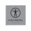 Silvergrå och svart skylt för hjälpmedel i storlek 150 x 150 mm med en tunn aluminiumram, med piktogram av en människa med utsträckta armar inuti en cirkel, texten hjälpmedel står under symbolen och punktskrift längst ned