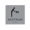 Silvergrå och svart skylt för skötrum i storlek 150 x 150 mm med en tunn aluminiumram, med piktogram av en person som byter blöja på ett barn på skötbord, texten skötrum står under symbolen och punktskrift längst ned