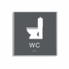 Charcoal grå och vit toalett­skylt i storlek 150 x 150 mm med en tunn aluminiumram, med piktogram av en toalettstol, texten wc står under symbolen och punktskrift längst ned